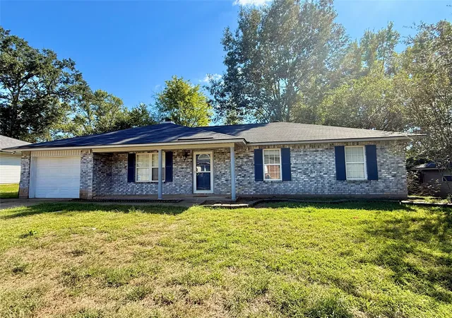 Single family home for sale at 7429 Pecanwood Ln, Haughton, LA 71037 | MLS# 21406021