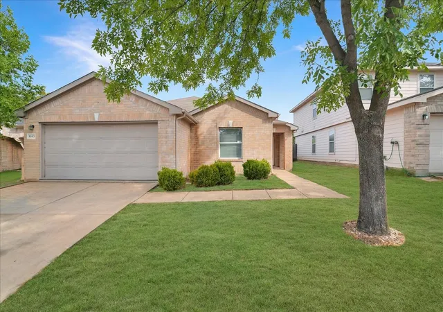 Photo 2 of Single family home for sale at 9103 Prairie Blf Dr, Dallas, TX 75227 | MLS# 21405209 | Listing updated on 2026-10-08