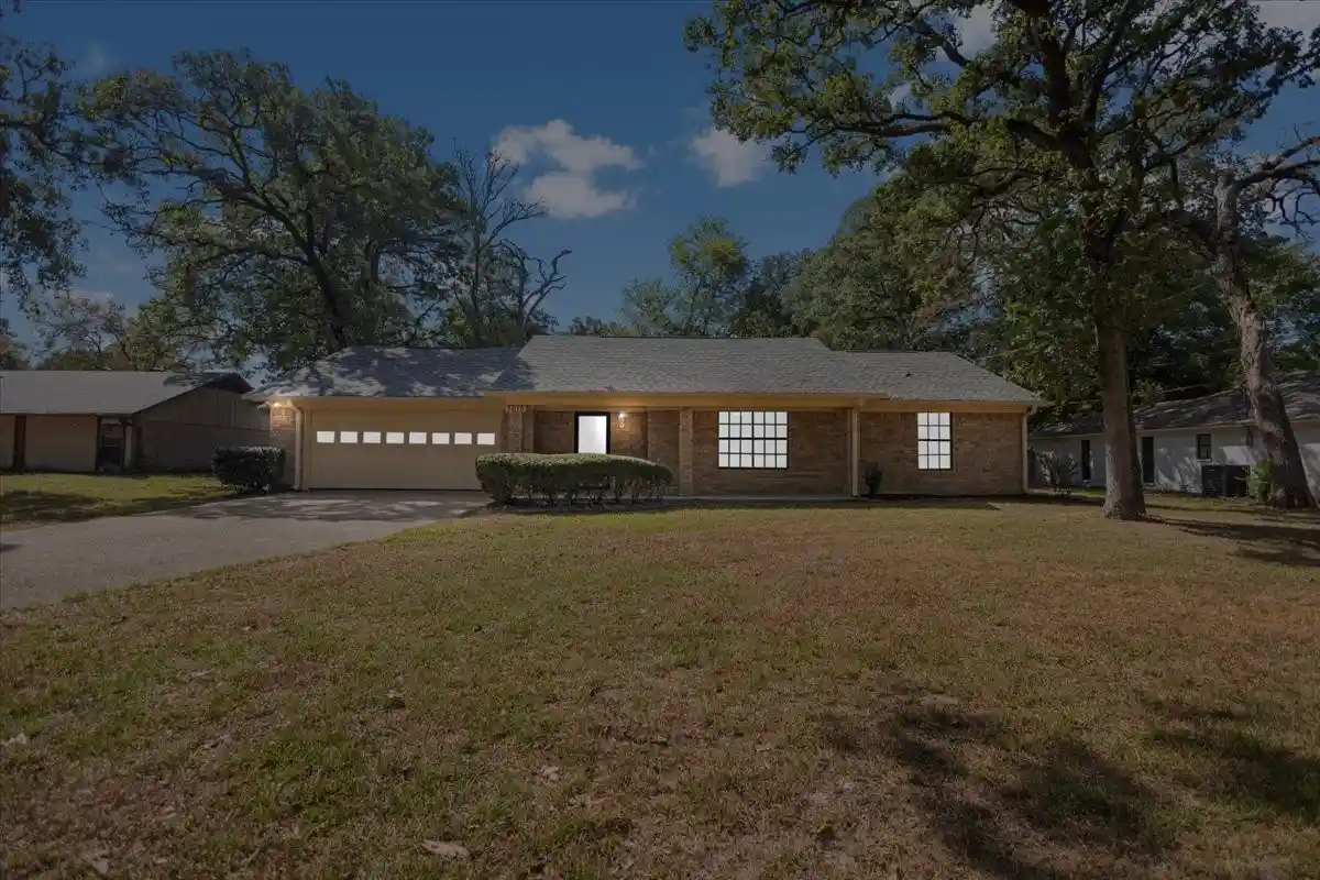 Single family home for sale at 3619 Leaning Oaks, Flint, TX 75762 | MLS# 21405971