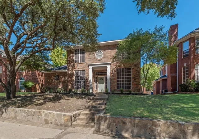 Photo 2 of Single family home for sale at 9021 Lakepointe Ave, Rowlett, TX 75088 | MLS# 21392119 | Listing updated on 2026-10-09