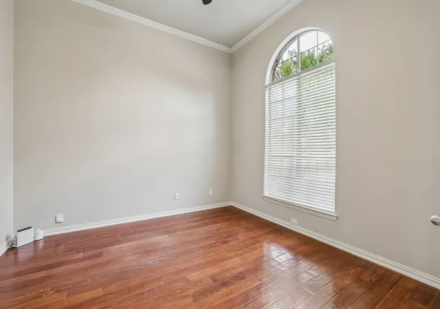 Photo 3 of Single family home for sale at 6412 Falcon Ridge Ln, Mc Kinney, TX 75071 | MLS# 21406133 | Listing updated on 2026-10-08