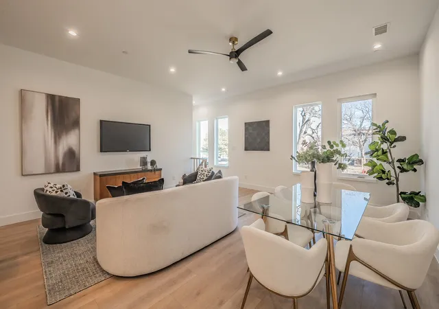 Listing Photo 4 - Condo for sale in building located at 5320 Reiger Ave, Dallas, TX 75214 - Unit #107