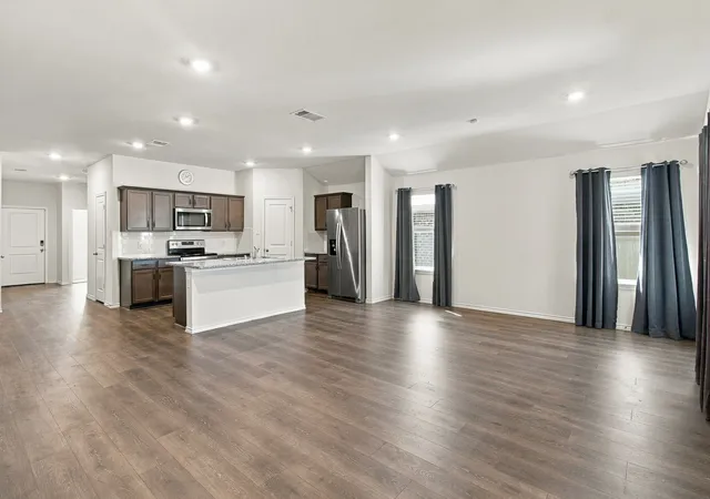 Photo 2 of Single family home for sale at 2310 Wisterwood Ln, Crandall, TX 75114 | MLS# 21394517 | Listing updated on 2026-10-08