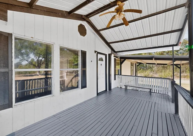 Photo 2 of Manufactured home for sale at 15825 Wingham Rd, Malakoff, TX 75148 | MLS# 21406155 | Listing updated on 2026-10-08