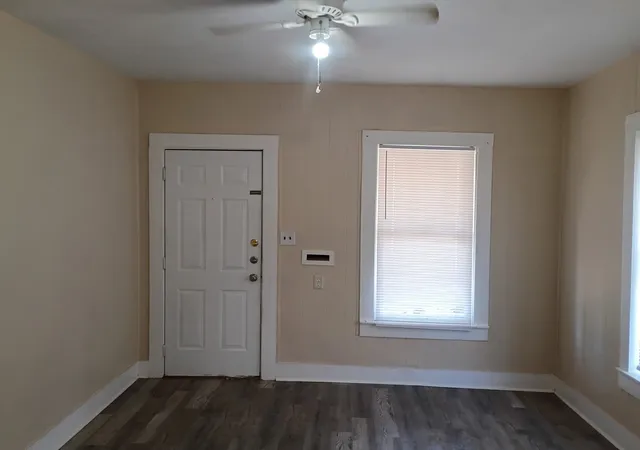 Photo 3 of Single family home for sale at 925 Peach St, Abilene, TX 79602 | MLS# 21406244 | Listing updated on 2026-10-08
