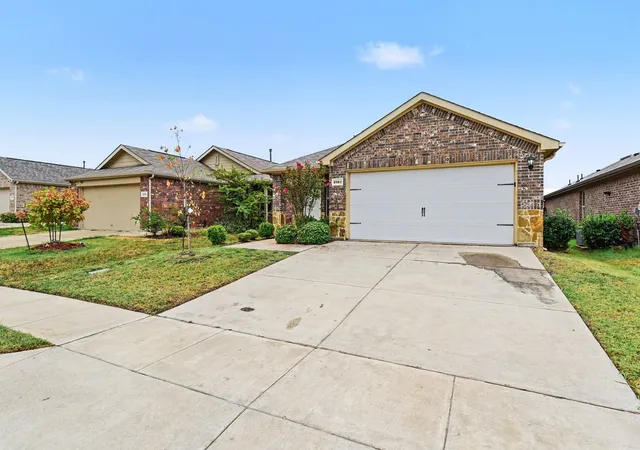 Photo 2 of Single family home for sale at 2921 Mourning Dove Trl, Crandall, TX 75114 | MLS# 21403421 | Listing updated on 2026-10-08