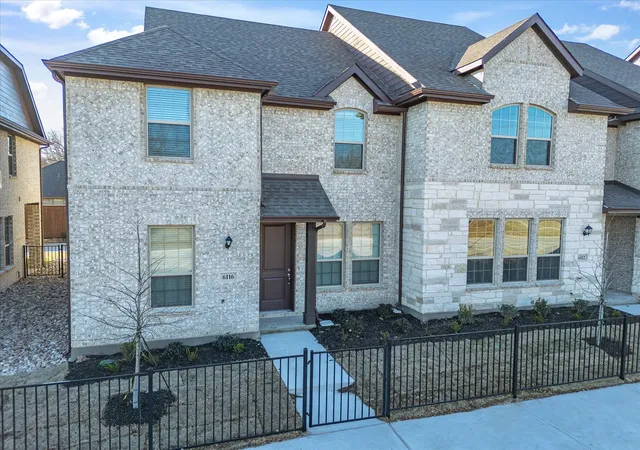 Photo 1 of Townhouse for sale at 6116 Bursey Rd, Fort Worth, TX 76148 | MLS# 21404670 | Listing updated on 2026-10-08