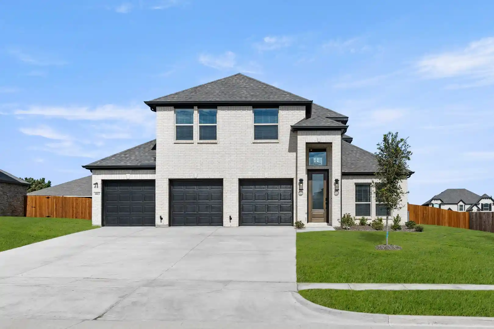 Photo 1 of Single family home for sale at 1803 Ranch View Dr, Cedar Hill, TX 75104 | MLS# 21406338 | Listing updated on 2026-10-23