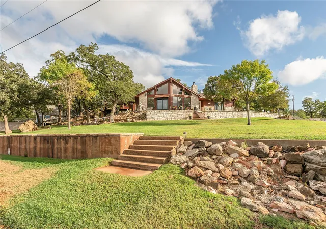 Single family home for sale at 172 Cheyenne Dr, Nocona, TX 76255 | MLS# 21405701