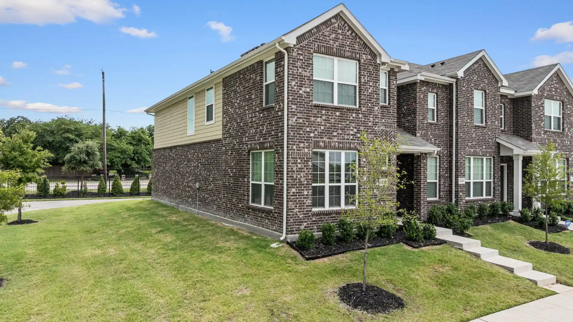 Photo 1 of Townhouse for sale at 3020 Percheron Dr, Mesquite, TX 75150 | MLS# 21406359 | Listing updated on 2026-10-26