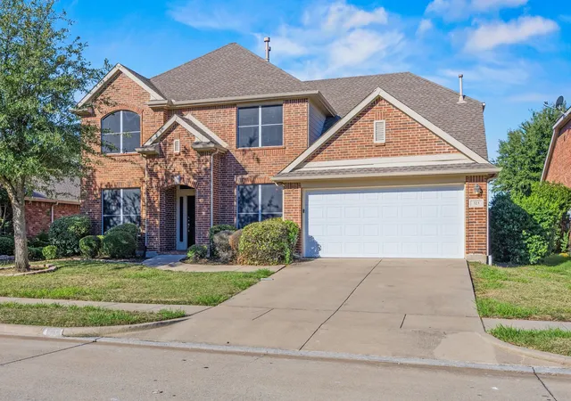 Photo 2 of Single family home for sale at 323 Deaton Dr, Fate, TX 75087 | MLS# 21391949 | Listing updated on 2026-10-08