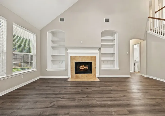 Photo 4 of Single family home for sale at 323 Deaton Dr, Fate, TX 75087 | MLS# 21391949 | Listing updated on 2026-10-08