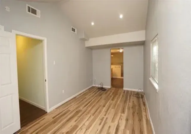 Photo 3 of Single family home for sale at 228 E Boyd Ave, Bonham, TX 75418 | MLS# 21406469 | Listing updated on 2026-10-08