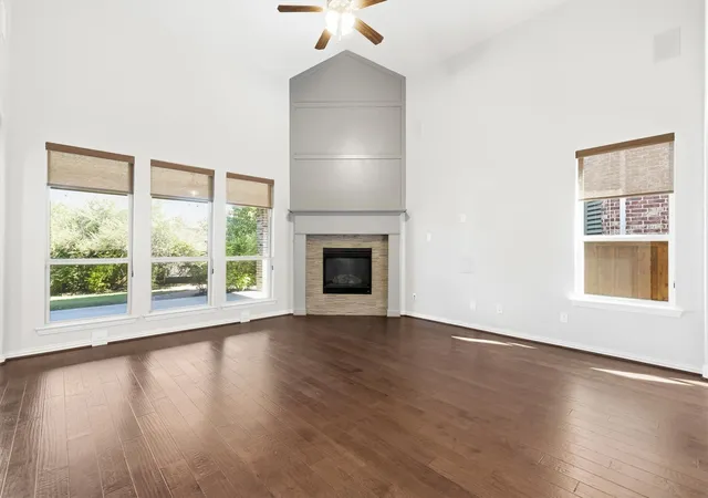 Photo 3 of Single family home for sale at 1839 Legendary Reef Way, Wylie, TX 75098 | MLS# 21405923 | Listing updated on 2026-10-08