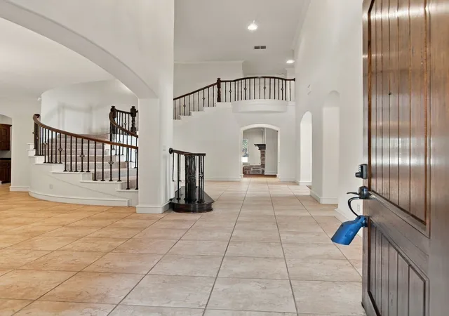 Photo 3 of Single family home for sale at 7004 Cherrybark Ln, North Richland Hills, TX 76182 | MLS# 21395671 | Listing updated on 2026-10-09