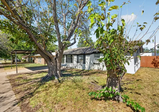 Photo 3 of Single family home for sale at 14910 Marsha Dr, Balch Springs, TX 75180 | MLS# 21406514 | Listing updated on 2026-10-08