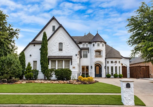 Photo 1 of Single family home for sale at 4012 Glenhurst Ln, Frisco, TX 75033 | MLS# 21402806 | Listing updated on 2026-10-10