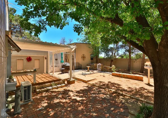 Photo 1 of Single family home for sale at 6826 Us Hwy 277 S, Abilene, TX 79606 | MLS# 21406543 | Listing updated on 2026-10-08