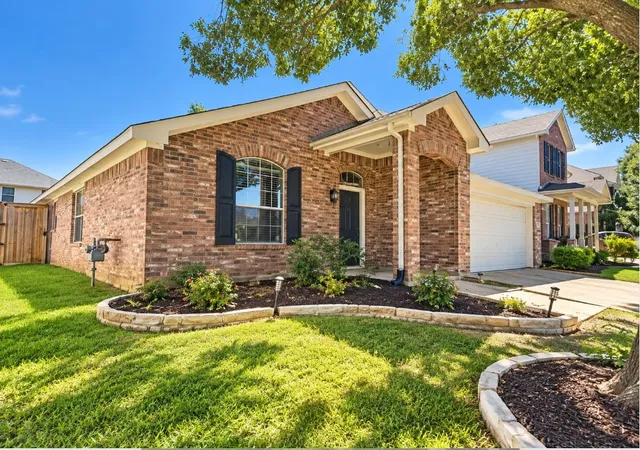 Photo 1 of Single family home for sale at 13252 Ridgepointe Rd, Fort Worth, TX 76244 | MLS# 21406619 | Listing updated on 2026-10-08