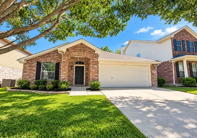 Photo 3 of Single family home for sale at 13252 Ridgepointe Rd, Fort Worth, TX 76244 | MLS# 21406619 | Listing updated on 2026-10-08