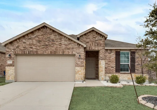 Photo 1 of Single family home for sale at 313 Citrus Dr, Fate, TX 75189 | MLS# 21405969 | Listing updated on 2026-10-08