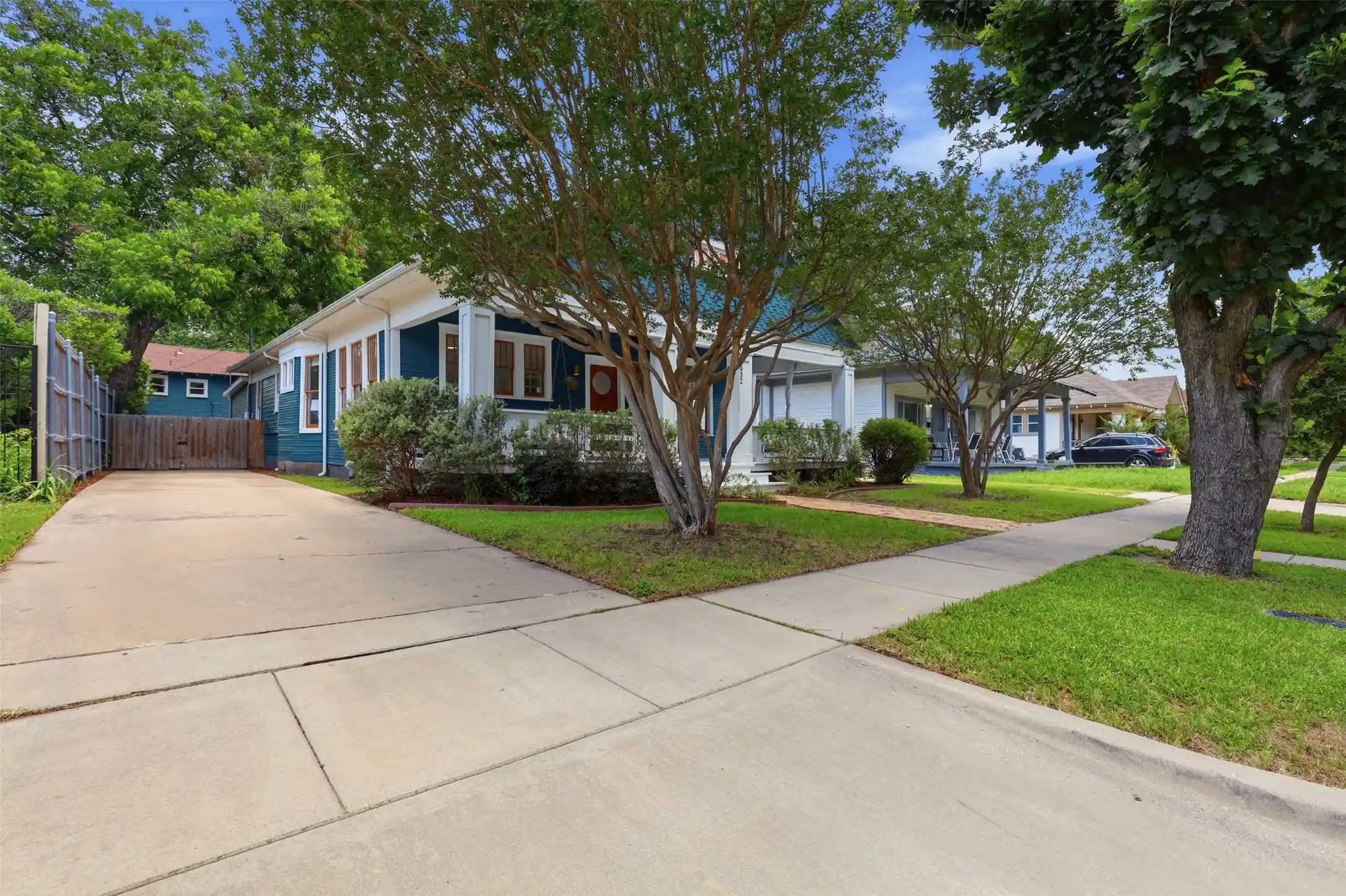Photo 1 of Single family home for sale at 1932 5th Avenue, Fort Worth, TX 76110 | MLS# 21405557 | Listing updated on 2026-10-10