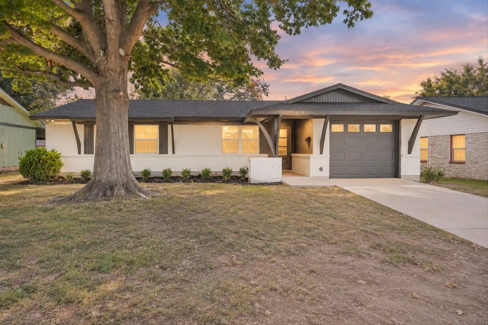 Photo 1 of Sale Pending at 3635 Emerald Dr, Mesquite, TX 75150 | MLS# 21402148 | Listing updated on 2026-10-18