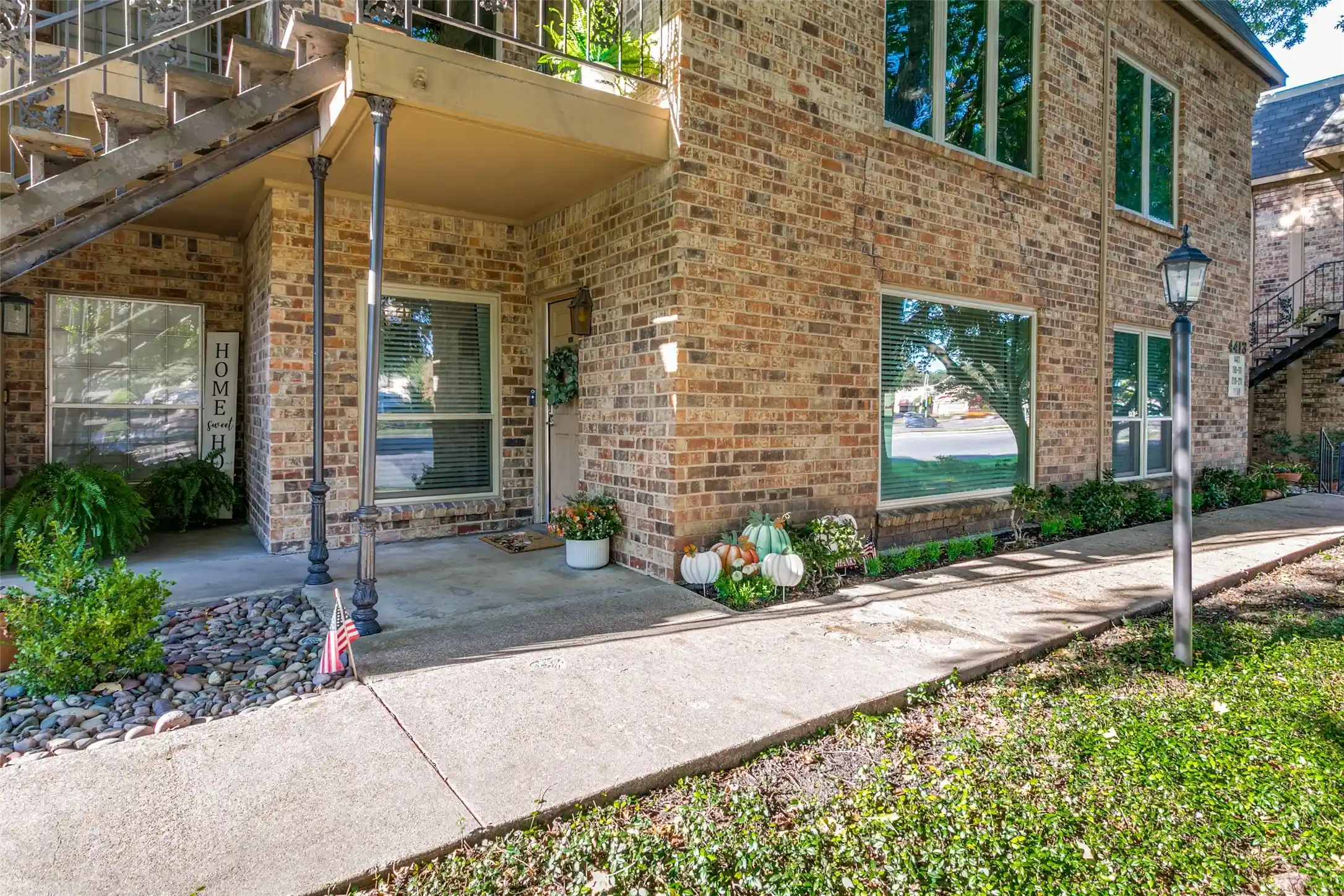 Condo for sale at 4413 Bellaire Dr S #104S, Fort Worth, TX 76109 | MLS# 21405140