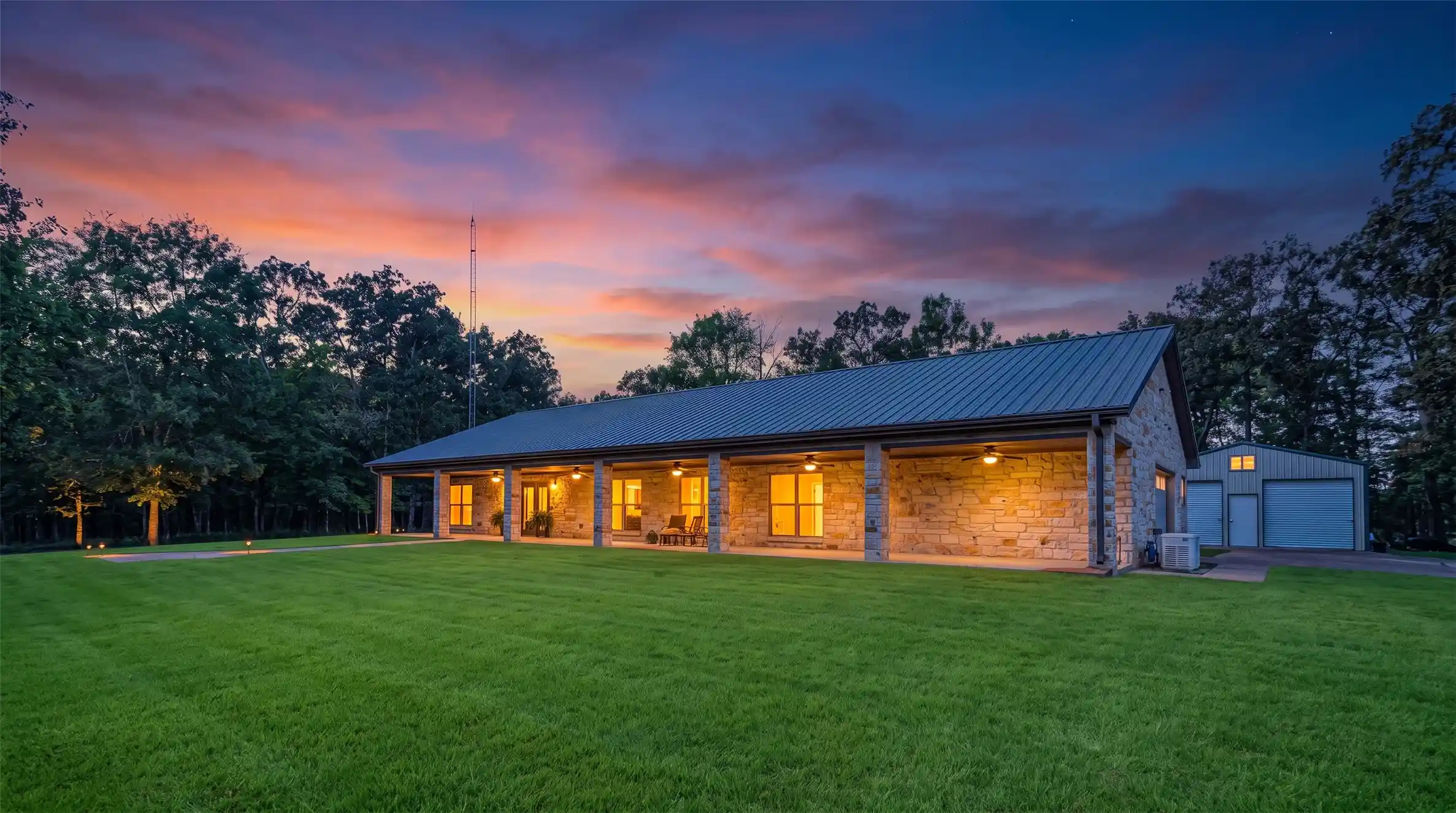 Single family home for sale at 592 Rs County Rd 1151, Emory, TX 75440 | MLS# 21406122