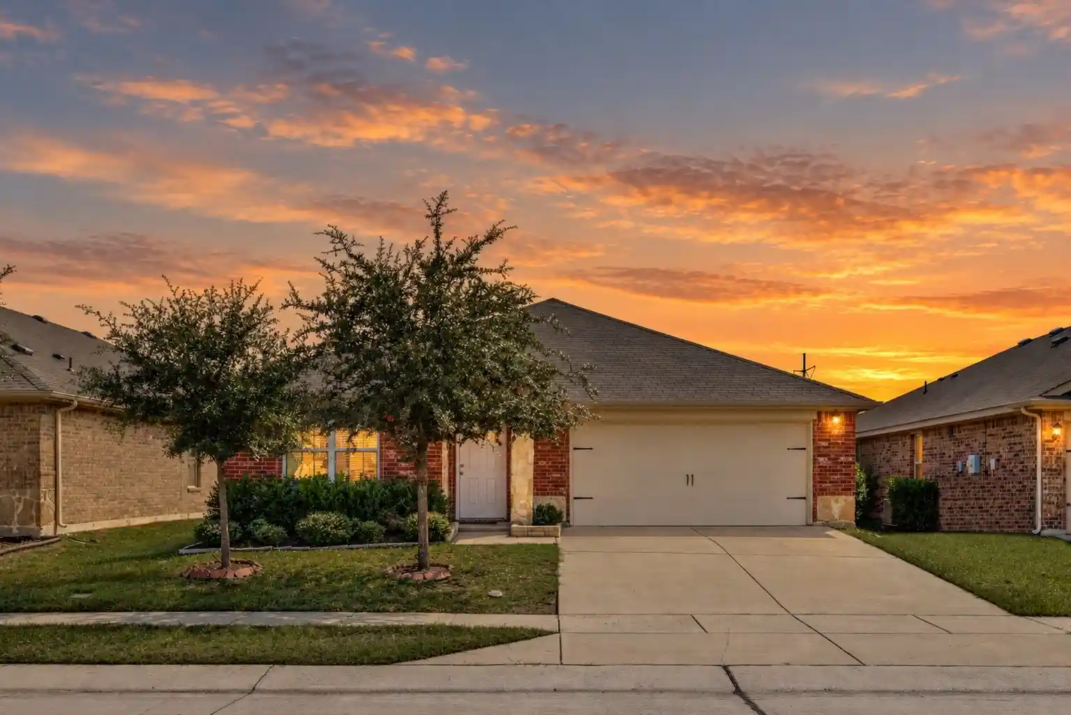 Photo 1 of Sale Pending at 1084 Decker Dr, Fate, TX 75189 | MLS# 21406894 | Listing updated on 2026-10-30