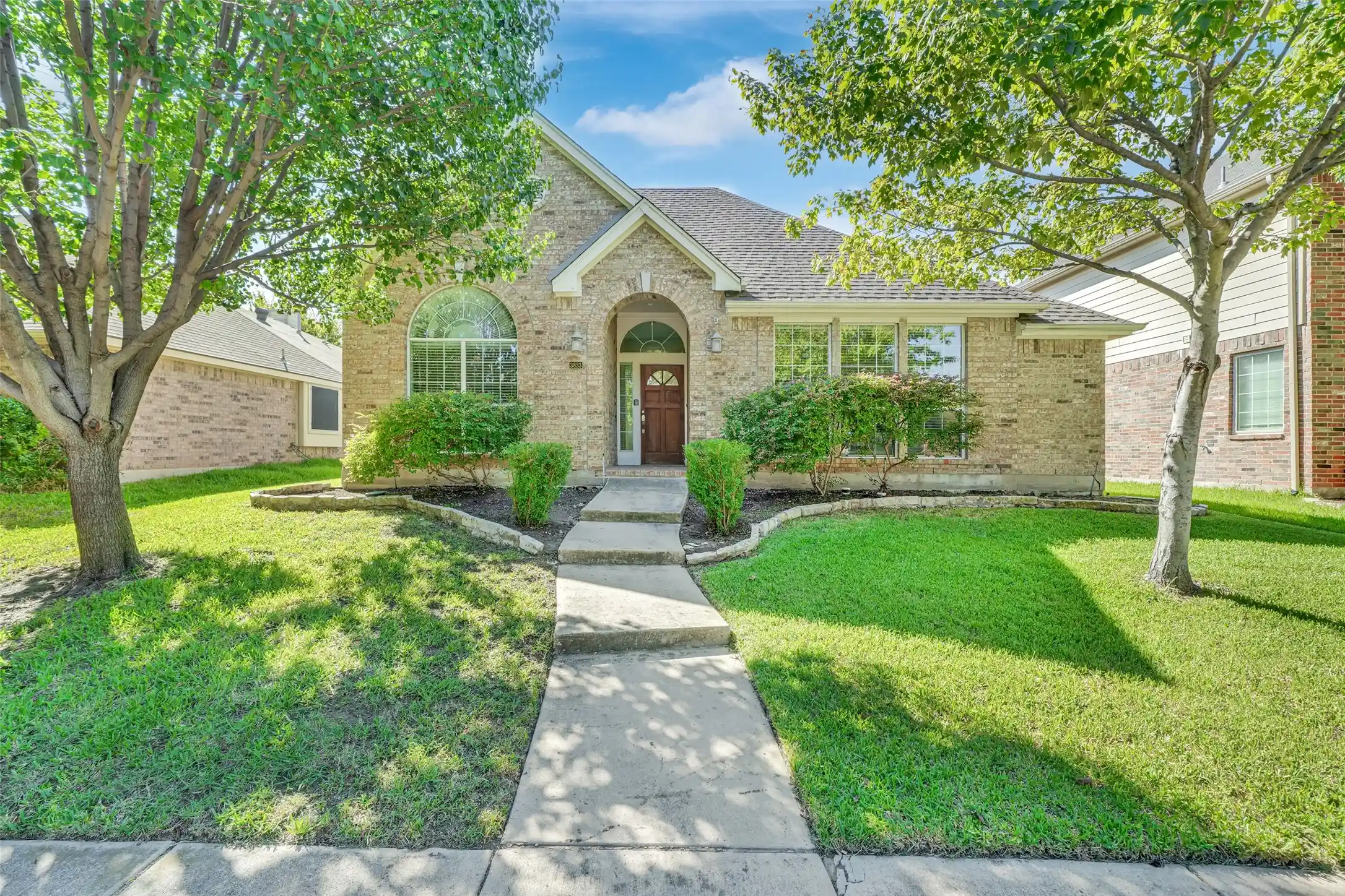 Photo 1 of Single family home for sale at 3833 Windward Dr, The Colony, TX 75056 | MLS# 21405400 | Listing updated on 2026-10-11