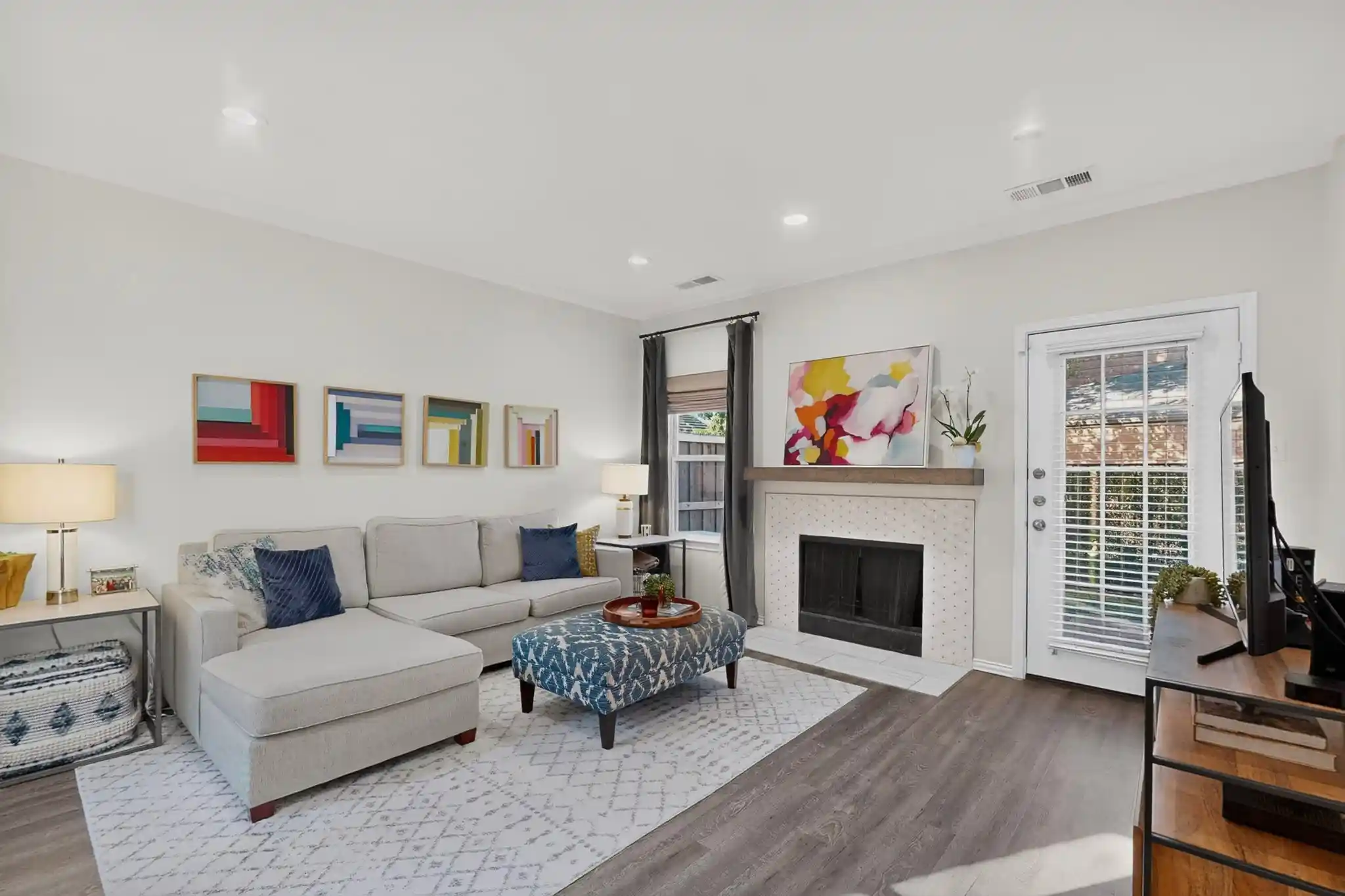 Photo 1 of Townhouse for sale at 17335 Remington Park Pl, Dallas, TX 75252 | MLS# 21406837 | Listing updated on 2026-10-26