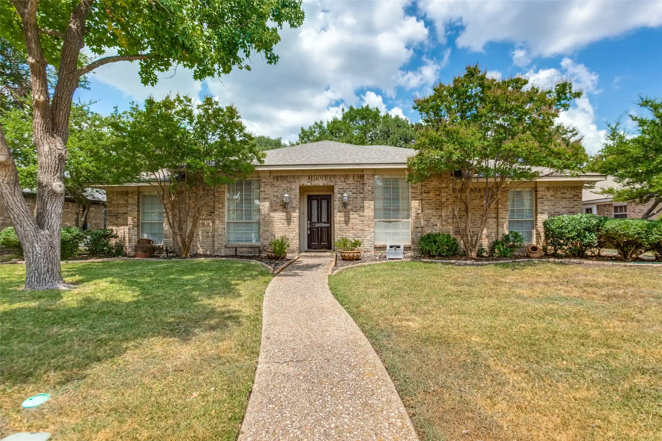 Photo 1 of Single family home for sale at 1409 Concord Dr, Richardson, TX 75081 | MLS# 21406093 | Listing updated on 2026-10-29