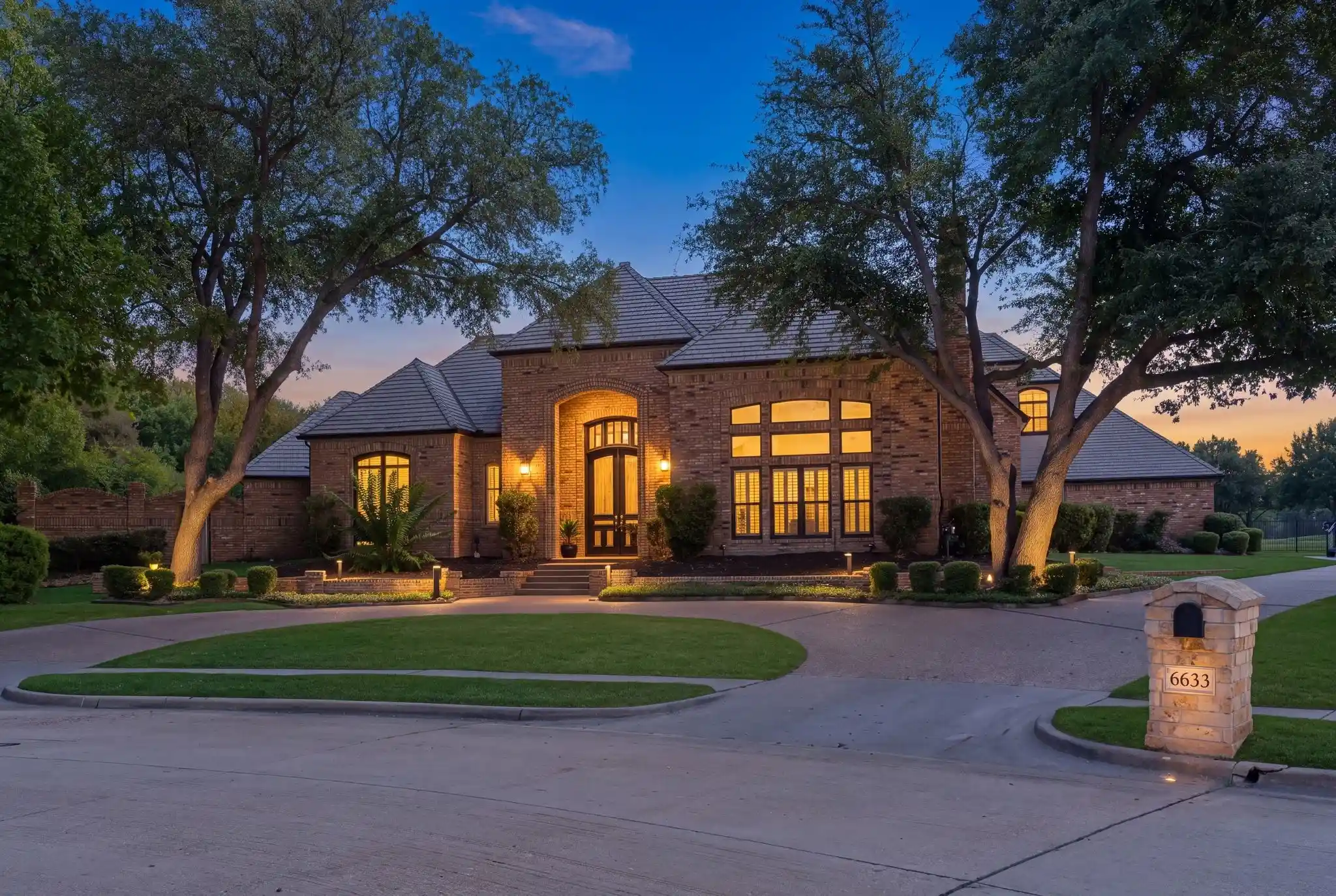 Photo 1 of Mansion for sale at 6633 Muirfield Cir, Plano, TX 75093 | MLS# 21407090 | Listing updated on 2026-10-18