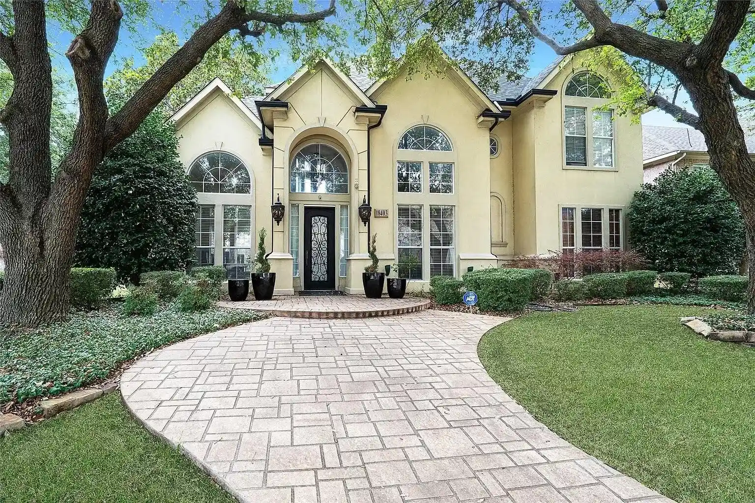 Photo 1 of Single family home for sale at 18403 Gibbons Dr, Dallas, TX 75287 | MLS# 21407529 | Listing updated on 2026-10-25