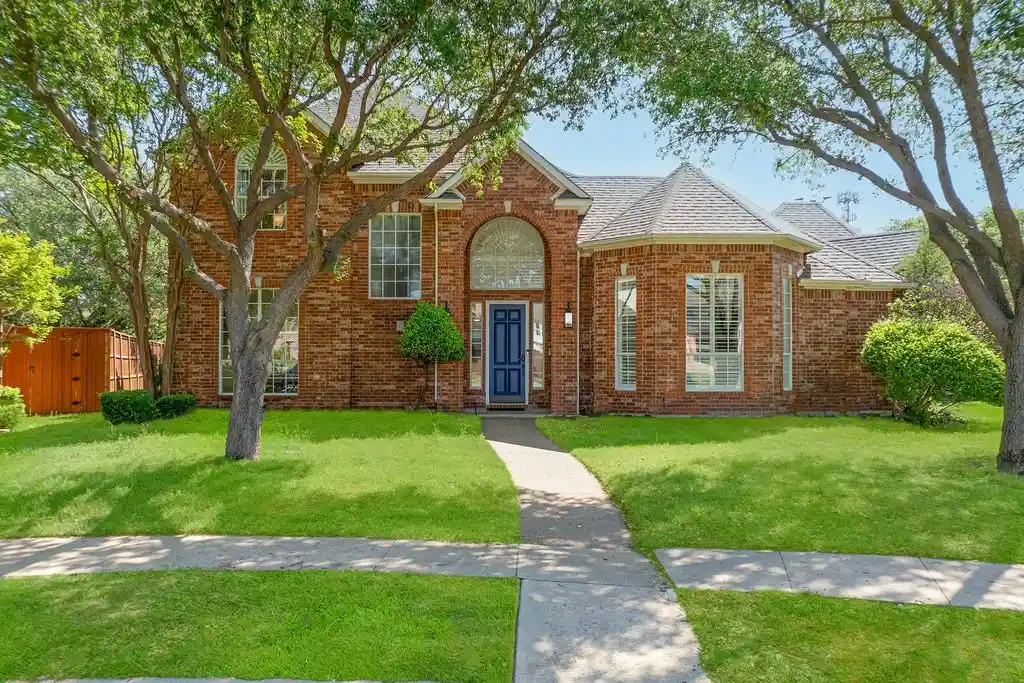 Photo 1 of Single family home for sale at 2007 Hill Hvn Cir, Richardson, TX 75081 | MLS# 21407343 | Listing updated on 2026-10-21