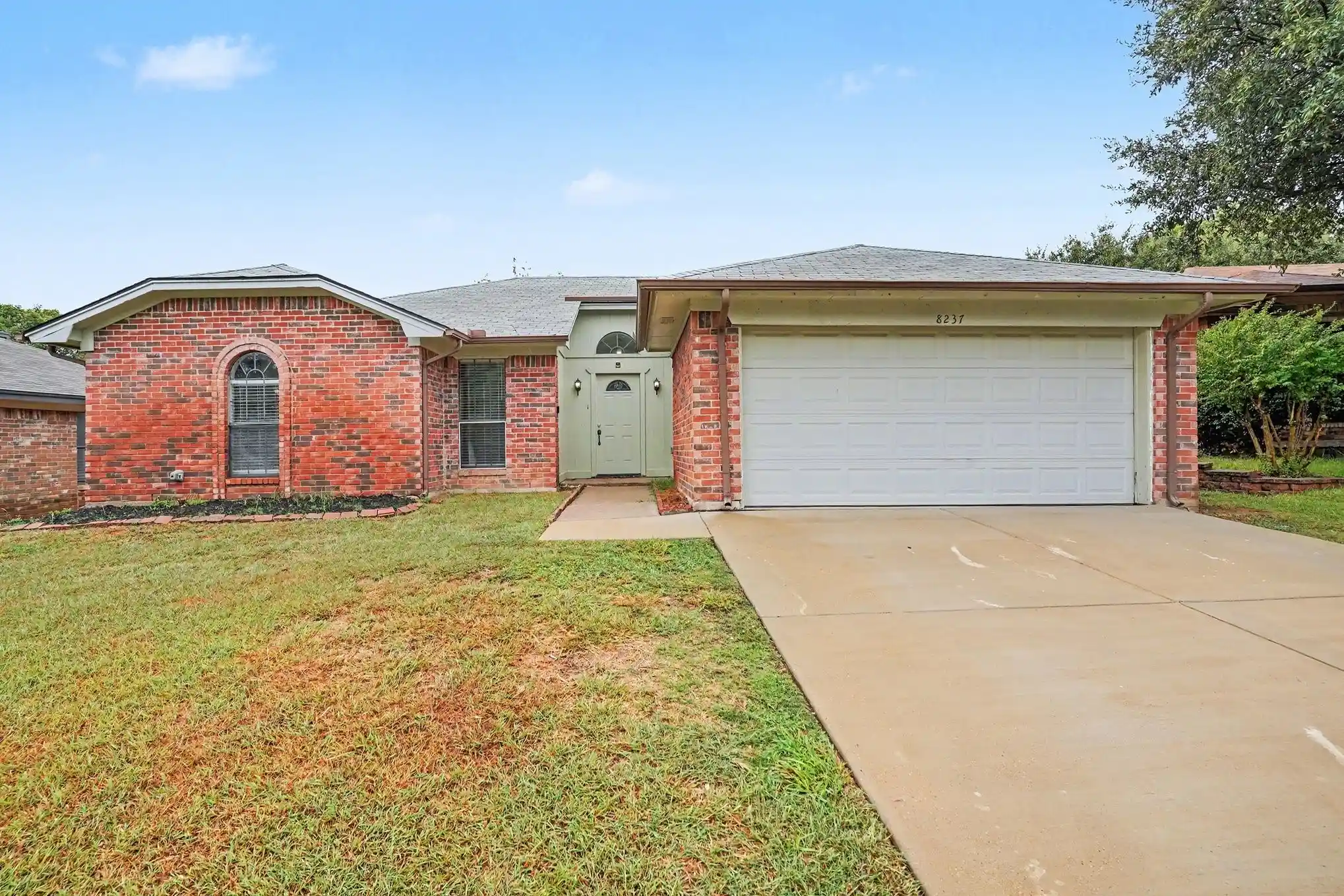 Single family home for sale at 8237 Lara Ln, Watauga, TX 76148 | MLS# 21403439