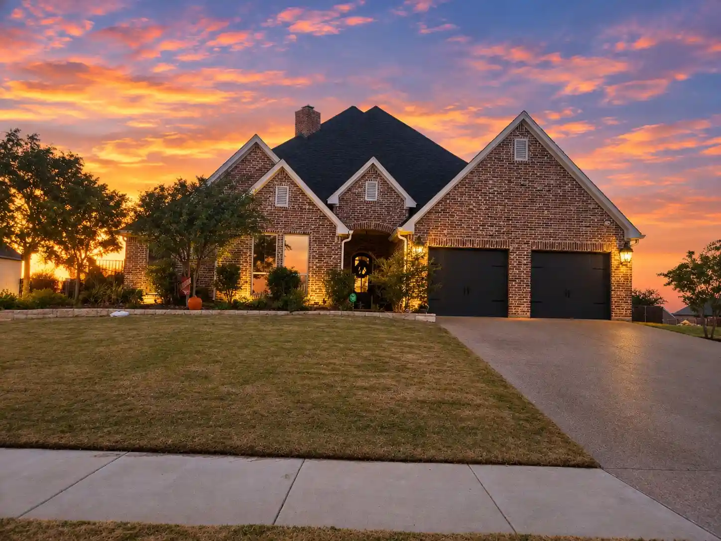 Photo 1 of Single family home for sale at 11008 Familia Real Dr, Benbrook, TX 76126 | MLS# 21405403 | Listing updated on 2026-10-25
