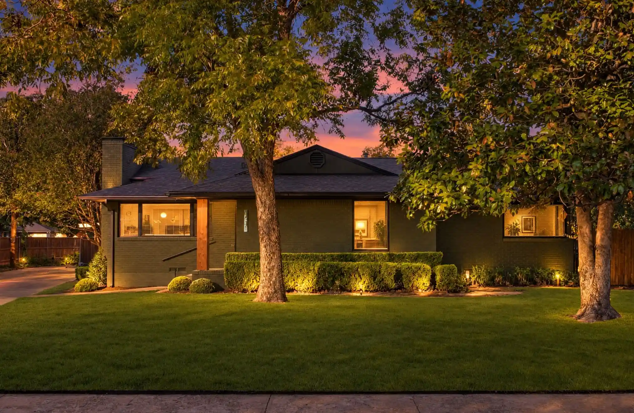 Photo 1 of Single family home for sale at 1631 Macmanus Dr, Dallas, TX 75228 | MLS# 21406389 | Listing updated on 2026-10-25
