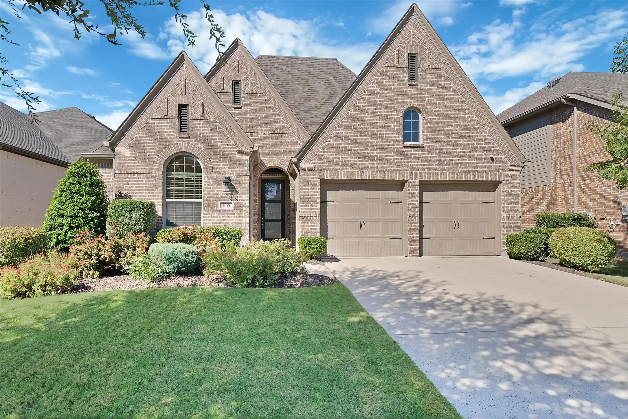 Photo 1 of Single family home for sale at 2029 Long Park Ave, Prosper, TX 75078 | MLS# 21397279 | Listing updated on 2026-10-25