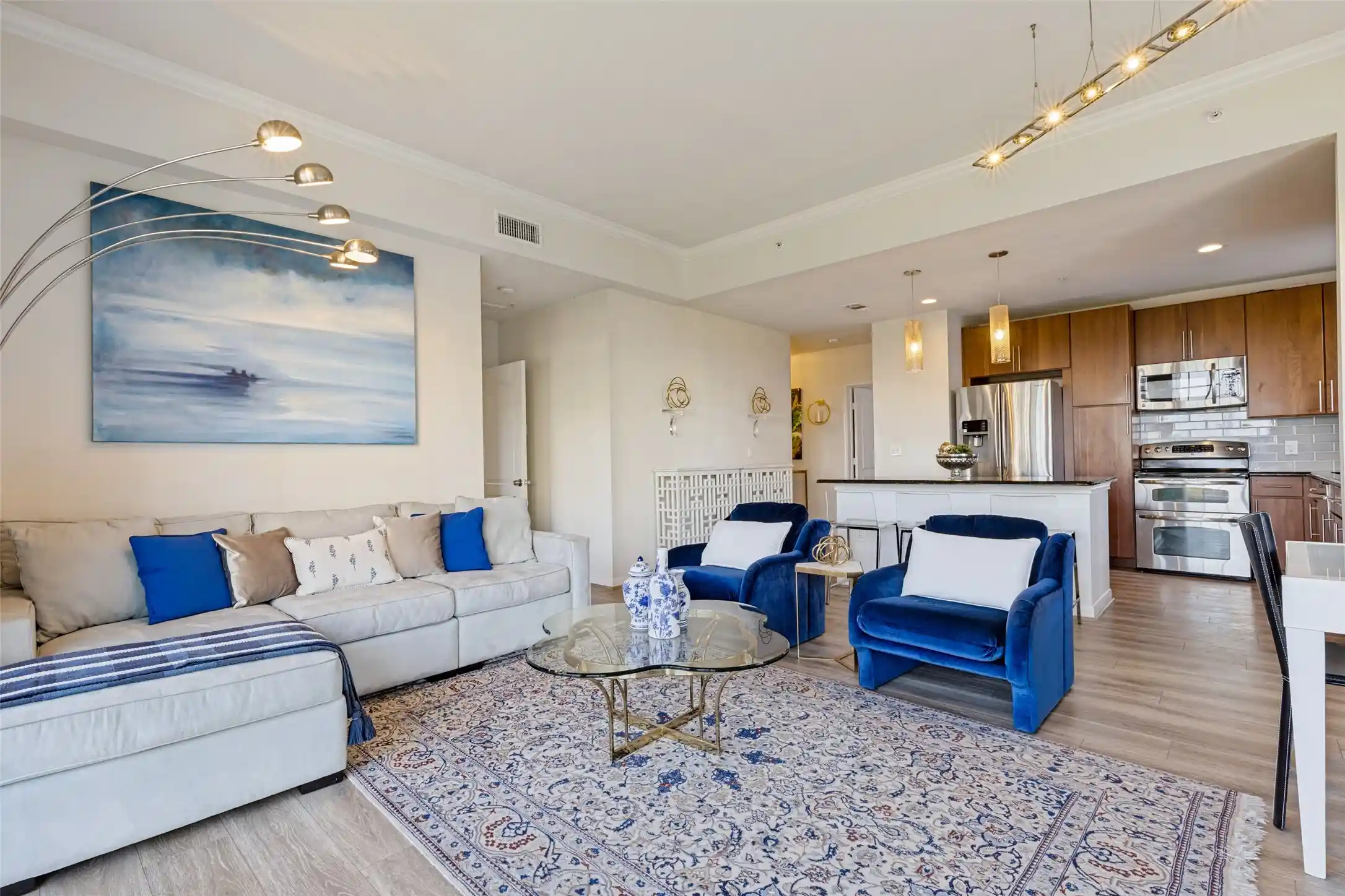 Photo 1 of Condo for sale at 3225 Turtle Crk Blvd #548, Dallas, TX 75219 | MLS# 21407565 | Listing updated on 2026-10-11
