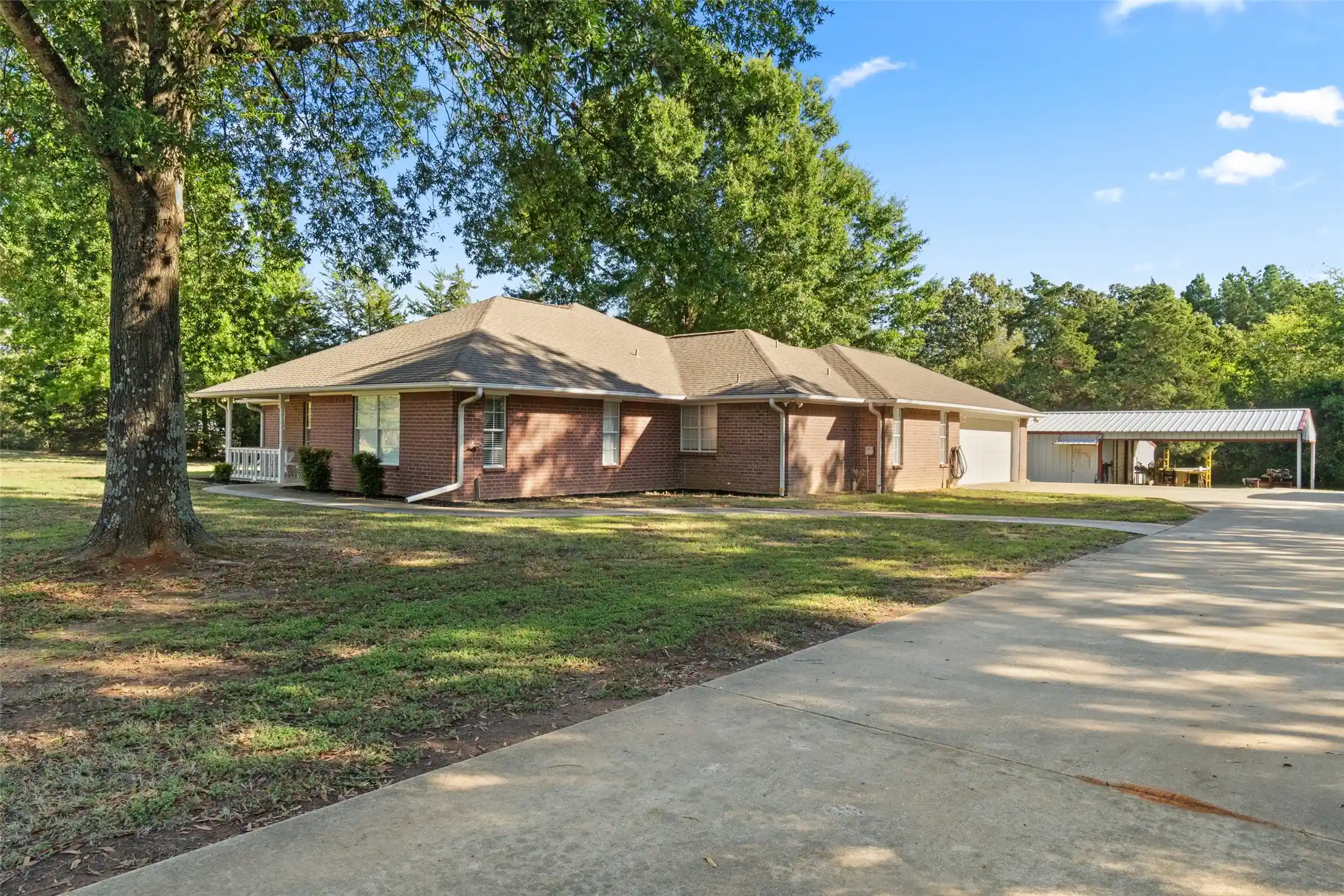 Photo 1 of Single family home for sale at 257 Se County Rd 4280, Mount Vernon, TX 75457 | MLS# 21408019 | Listing updated on 2026-10-15