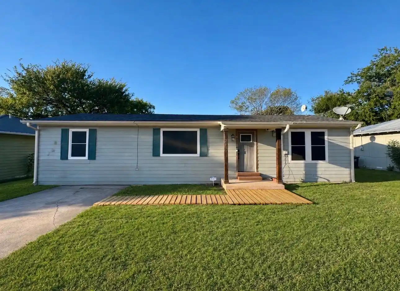 Photo 1 of Single family home for sale at 2611 Horne Cir, Caddo Mills, TX 75135 | MLS# 21407956 | Listing updated on 2026-10-22