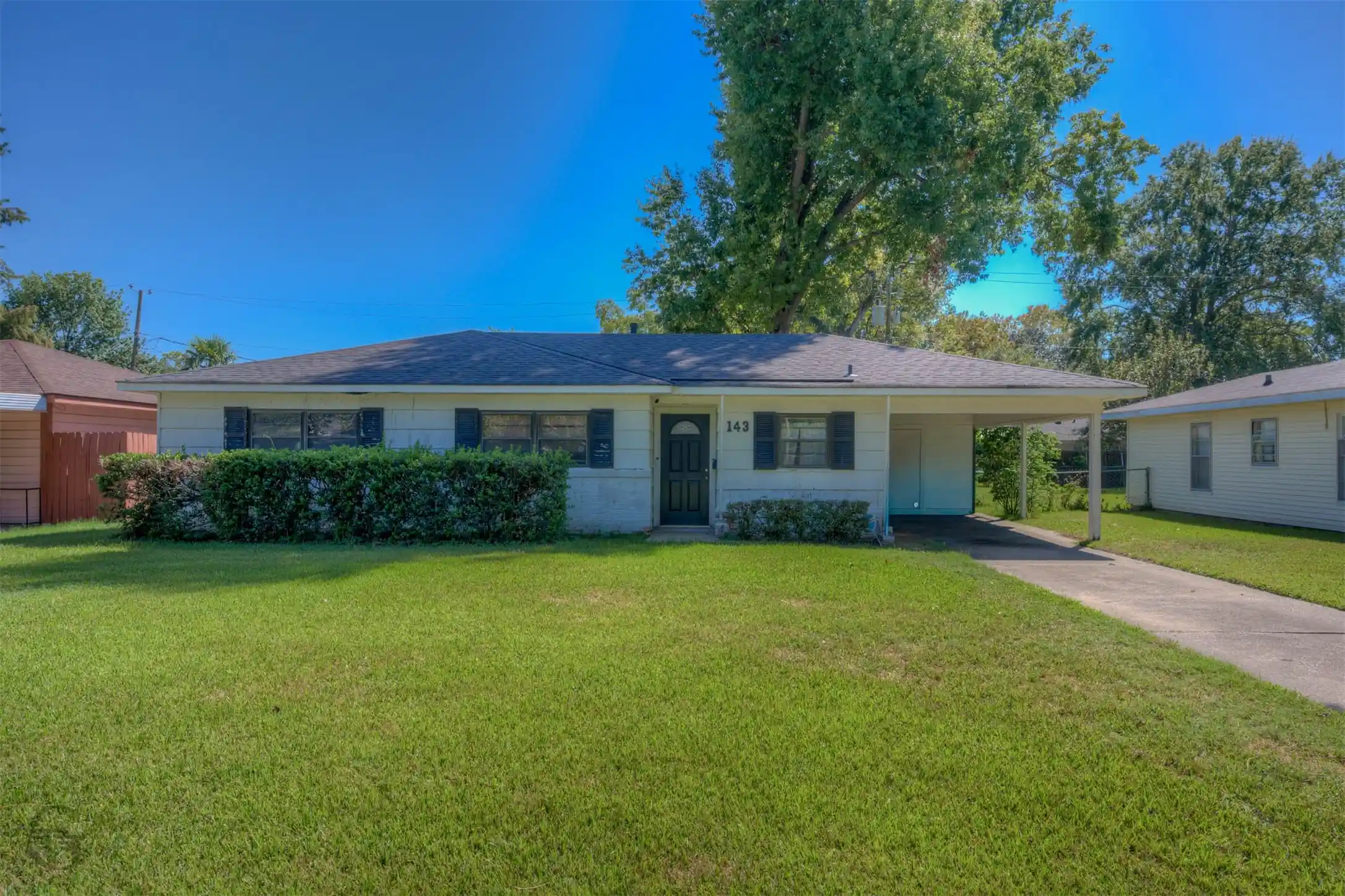 Photo 1 of Single family home for sale at 143 Justin Ave, Shreveport, LA 71105 | MLS# 21407859 | Listing updated on 2026-10-28