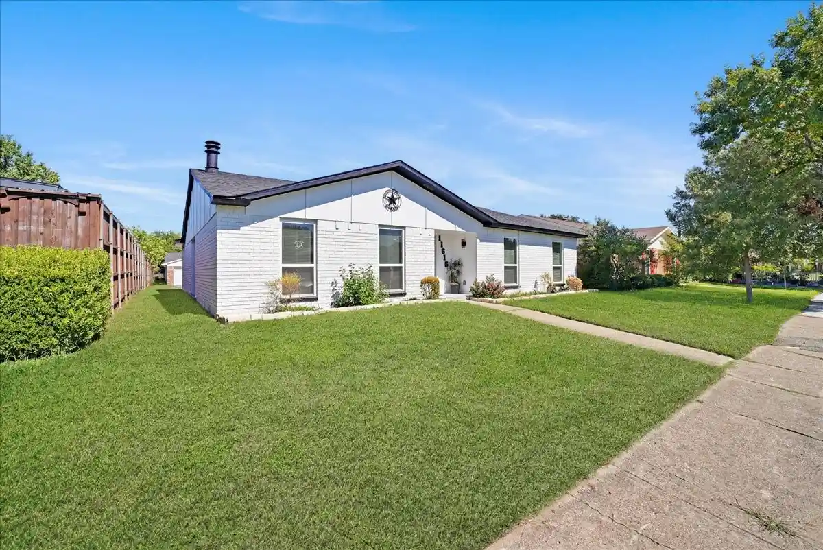 Photo 1 of Single family home for sale at 11615 Featherbrook Dr, Dallas, TX 75228 | MLS# 21408146 | Listing updated on 2026-10-10