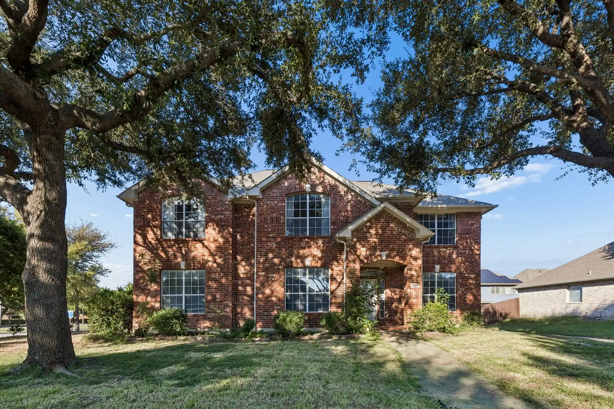 Photo 1 of Single family home for sale at 3601 Charleston Dr, Richardson, TX 75082 | MLS# 21406791 | Listing updated on 2026-10-19