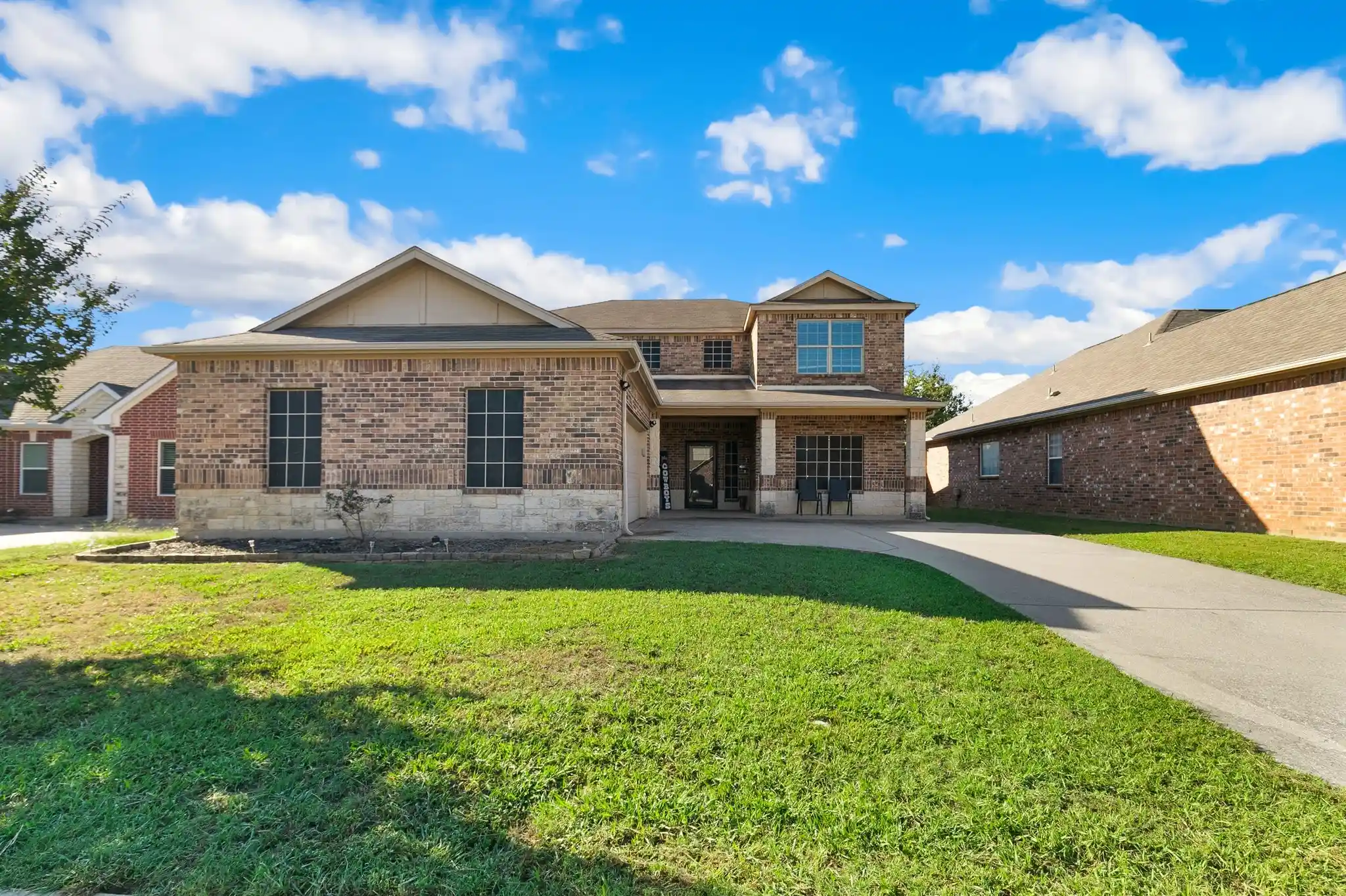 Single family home for sale at 107 Ashlyn Ct, Whitesboro, TX 76273 | MLS# 21407830