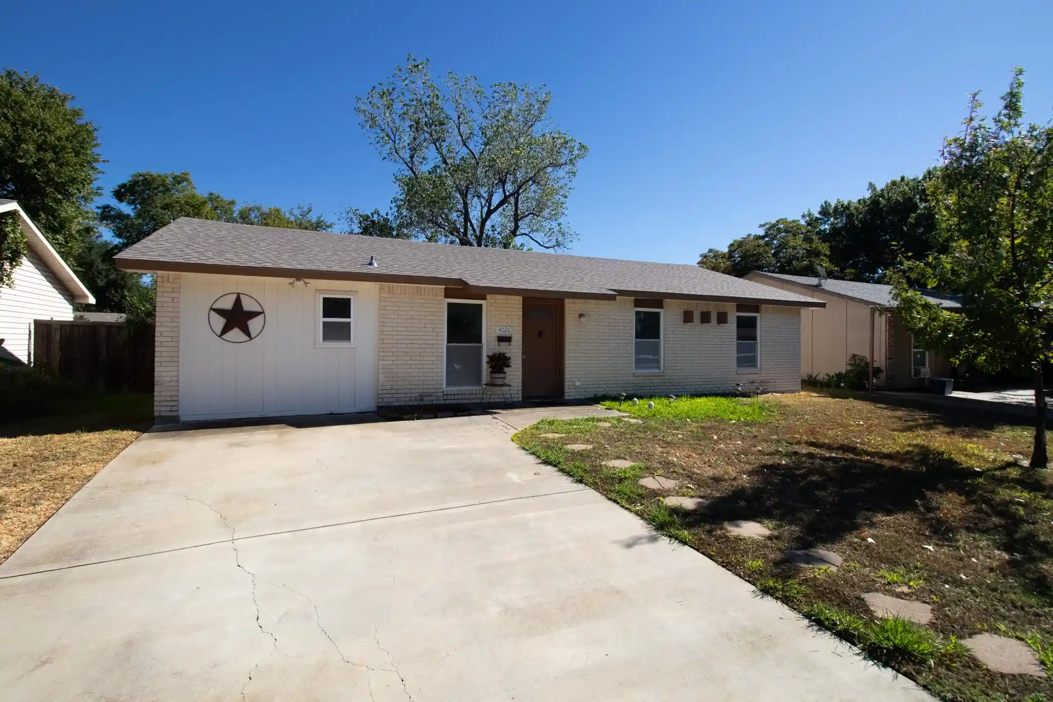 Photo 1 of Single family home for sale at 4026 Salem Dr, Garland, TX 75043 | MLS# 21400254 | Listing updated on 2026-10-25