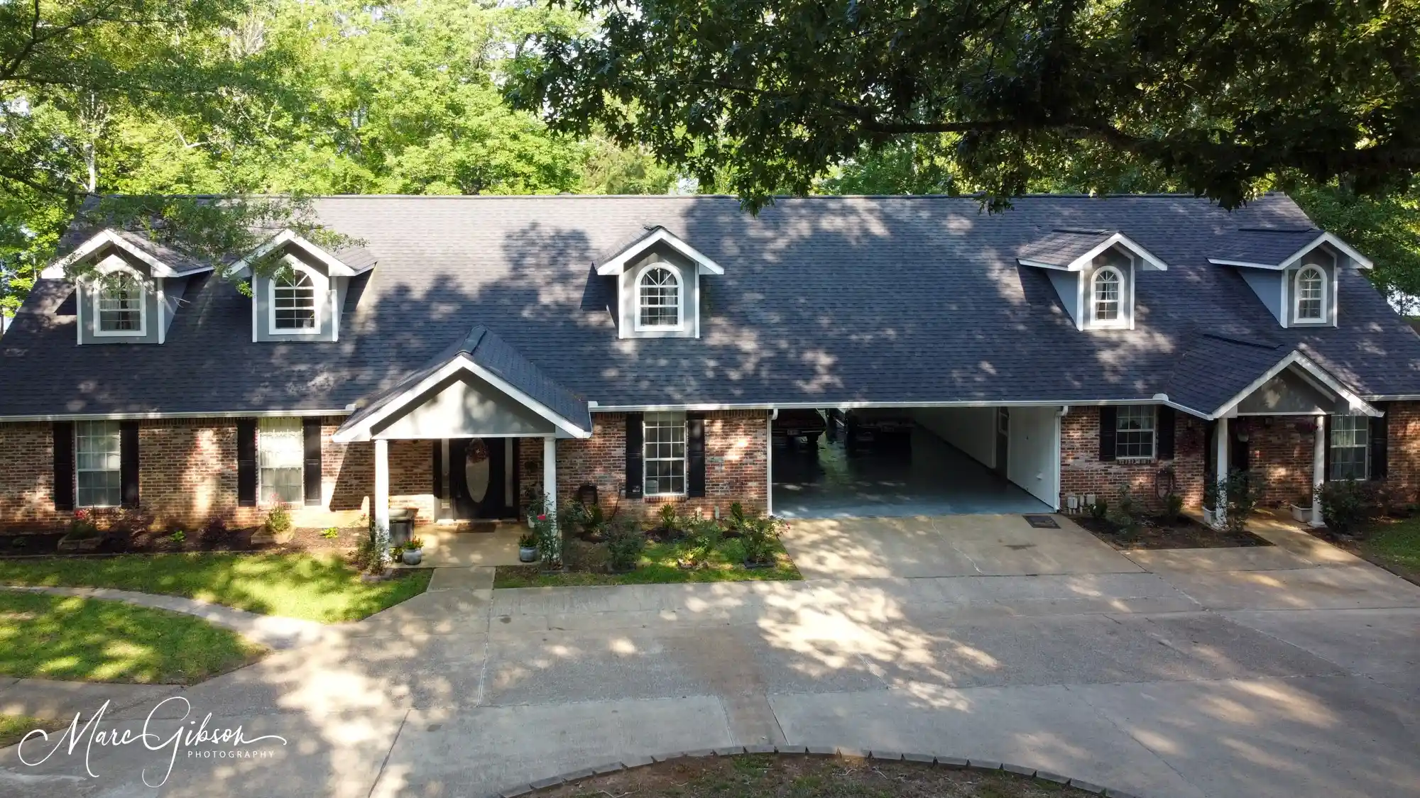 Single family home for sale at 947 Judy Ln, Benton, LA 71006 | MLS# 21408310