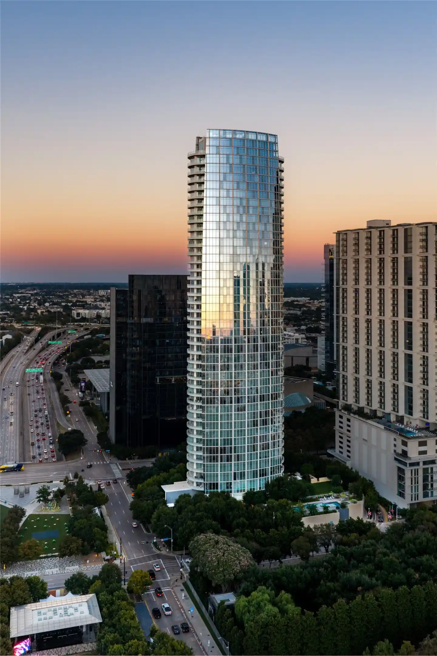 Listing Photo 1 - Condo for sale in Museum Tower located at 1918 Olive St, Dallas, TX 75201 - Unit #3601